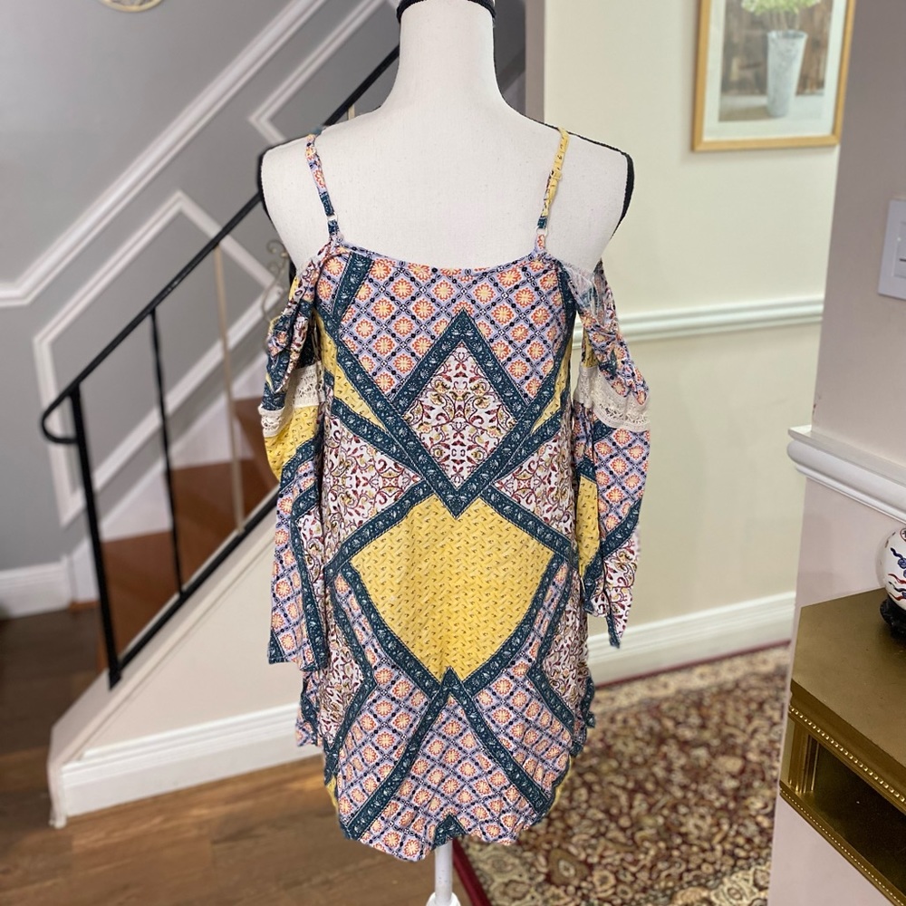 Off The Shoulder Thin Strap Pattern Dress With La… - image 1